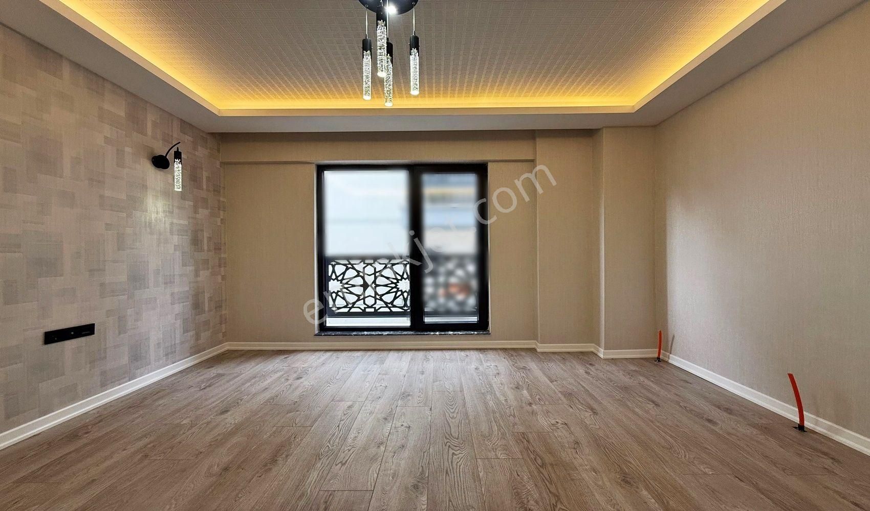 Vadi'den Karakayada -bulvar Yakını -ara Kat -lüks Yapılı- 3+1 ! - Görsel 7