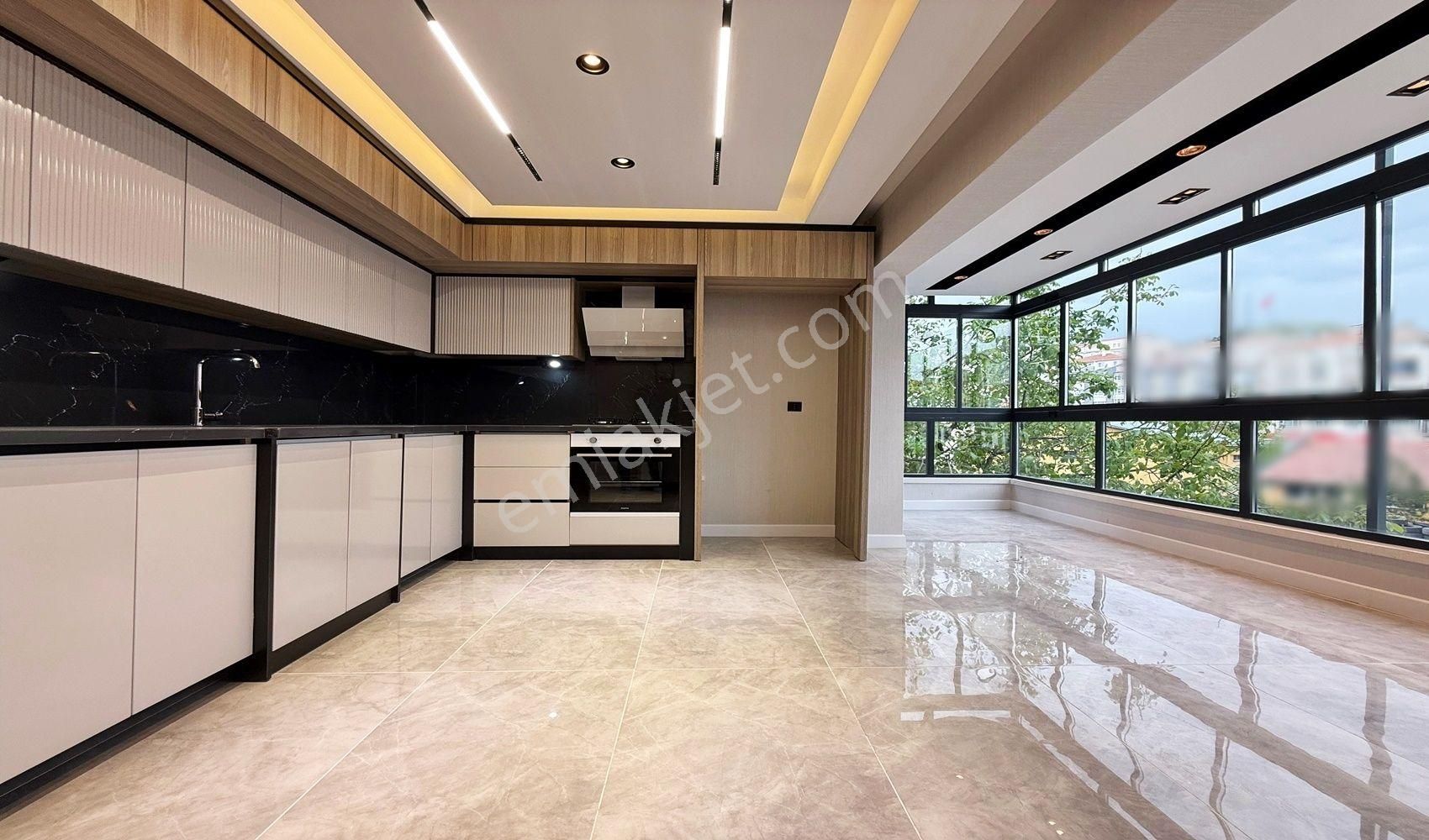 Vadi'den Karakayada -bulvar Yakını -ara Kat -lüks Yapılı- 3+1 ! - Görsel 2