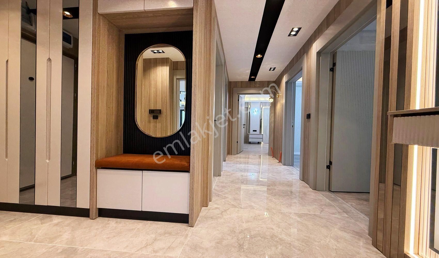 Vadi'den Karakayada -bulvar Yakını -ara Kat -lüks Yapılı- 3+1 ! - Görsel 19