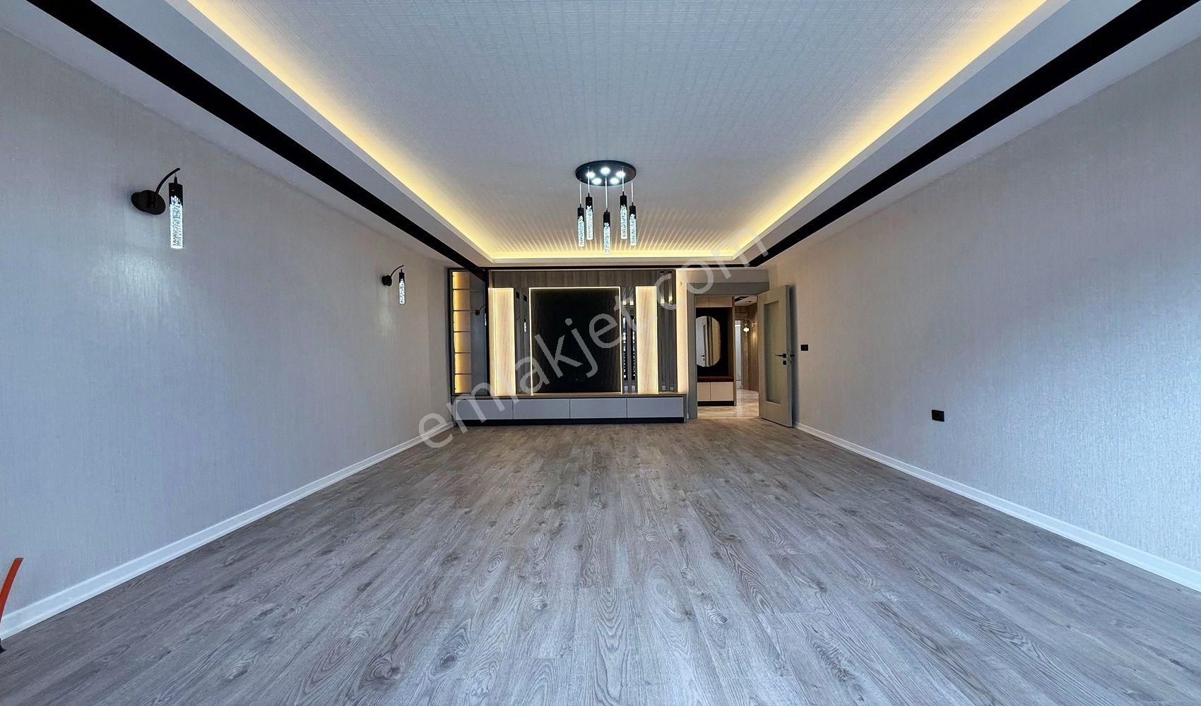 Vadi'den Karakayada -bulvar Yakını -ara Kat -lüks Yapılı- 3+1 ! - Görsel 23