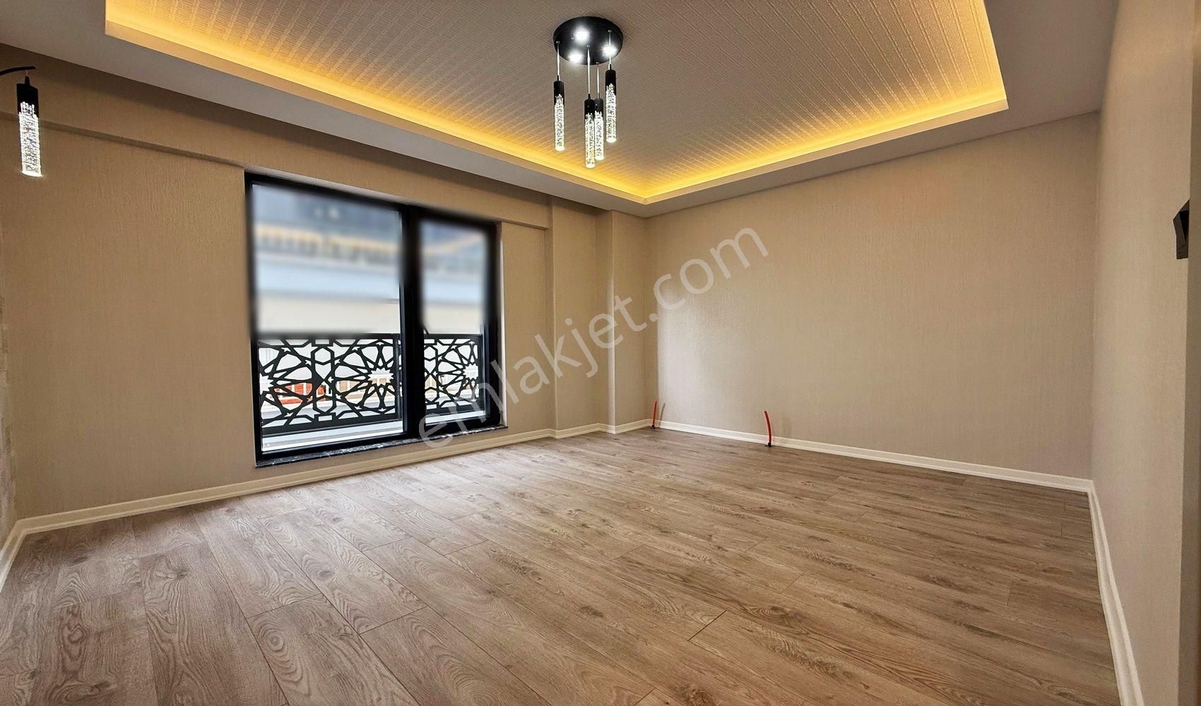 Vadi'den Karakayada -bulvar Yakını -ara Kat -lüks Yapılı- 3+1 ! - Görsel 6