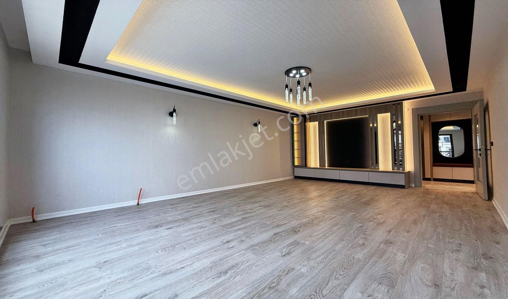 Vadi'den Karakayada -bulvar Yakını -ara Kat -lüks Yapılı- 3+1 ! - Görsel 24