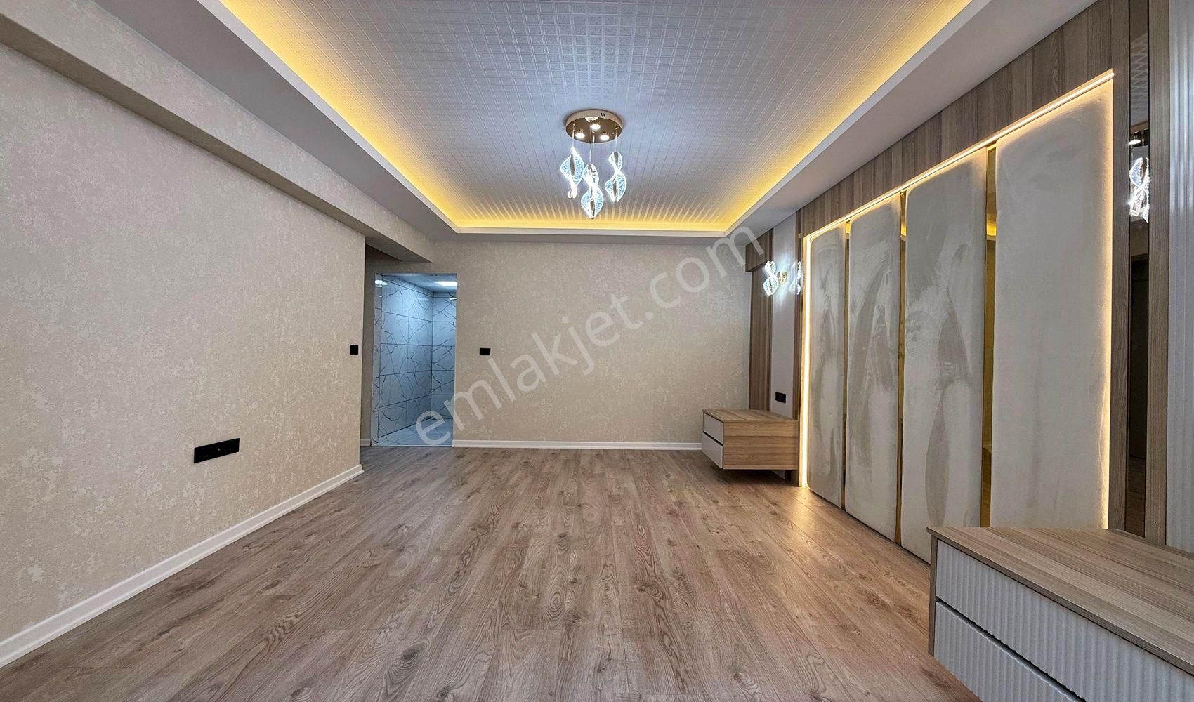 Vadi'den Karakayada -bulvar Yakını -ara Kat -lüks Yapılı- 3+1 ! - Görsel 14