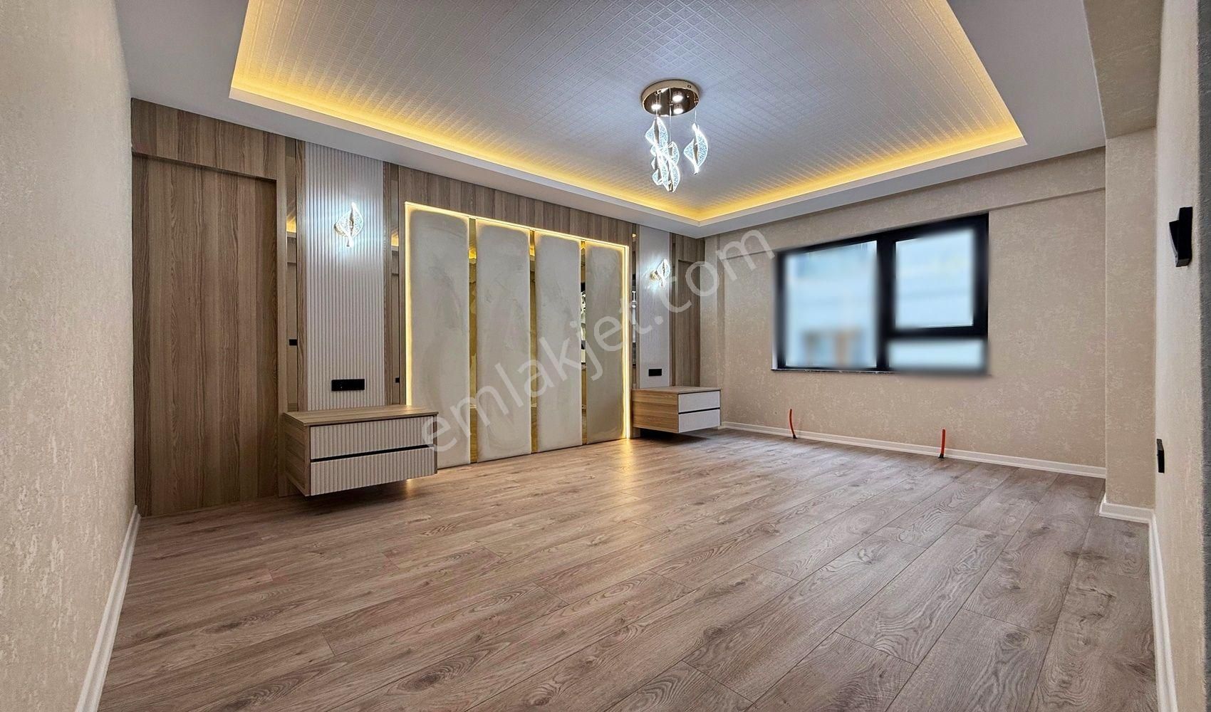 Vadi'den Karakayada -bulvar Yakını -ara Kat -lüks Yapılı- 3+1 ! - Görsel 13