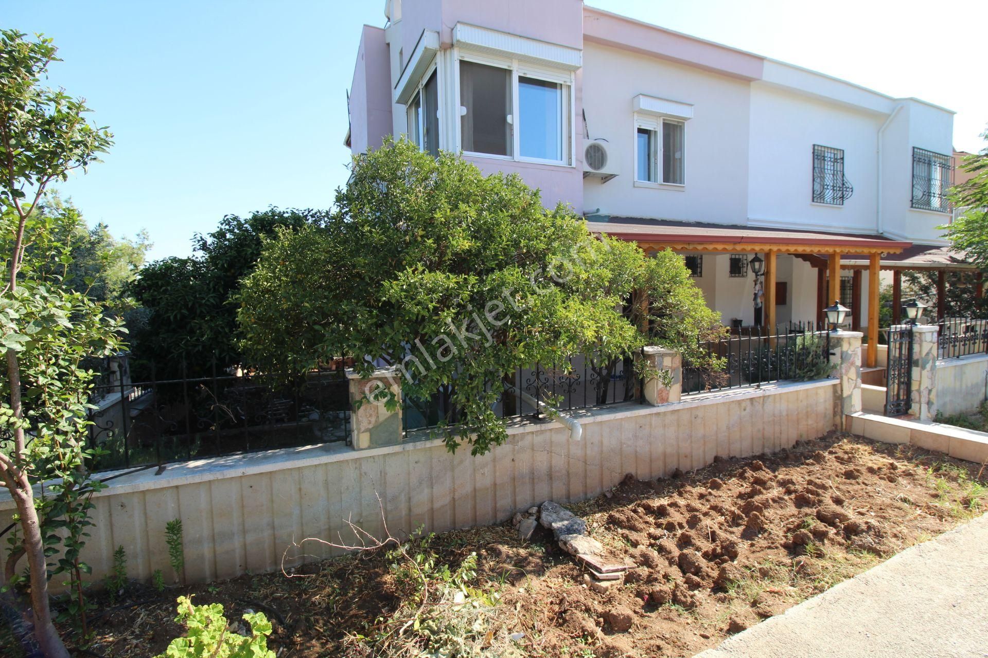 Aslan'dan Kuyulukta Doğa Ve Deniz Manzaralı Tripleks Villa - Görsel 2