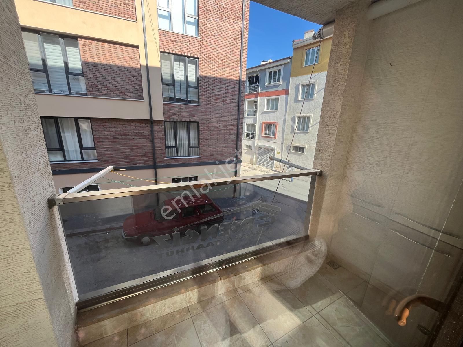 Halk Cd 50m Balkonlu Bakımlı Fırsat Geniş 2+1 Daire Sk-6 - Görsel 2