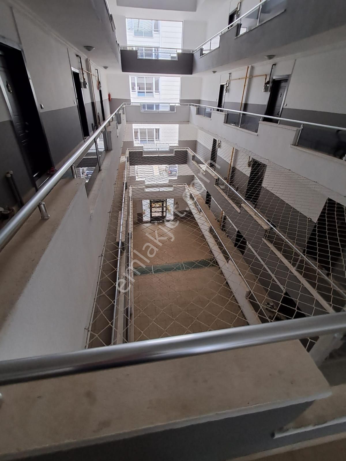 Samsun Atakum Körfez Mah. Tramvay Durağına 75 Mt 1+1 Acil Eşyalı Satılık Daire - Görsel 10