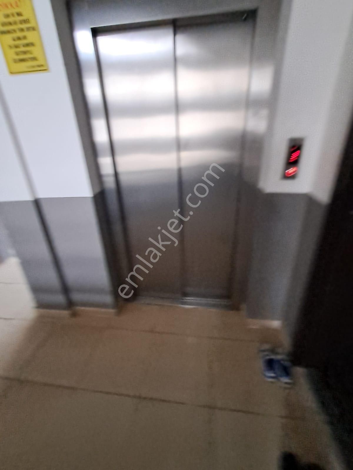 Samsun Atakum Körfez Mah. Tramvay Durağına 75 Mt 1+1 Acil Eşyalı Satılık Daire - Görsel 8