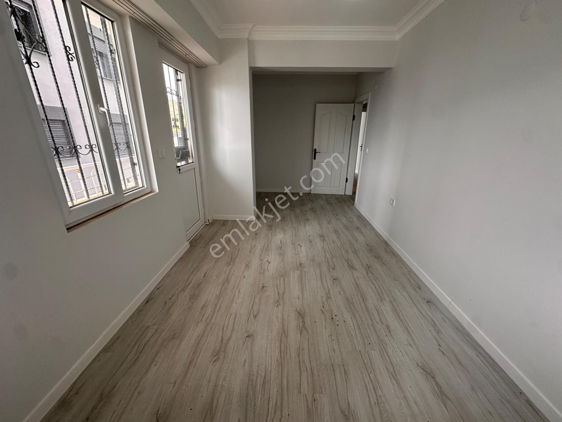 Didim Cem Evi Altında 2+1 Ayrı Mutfak Daire - Görsel 11