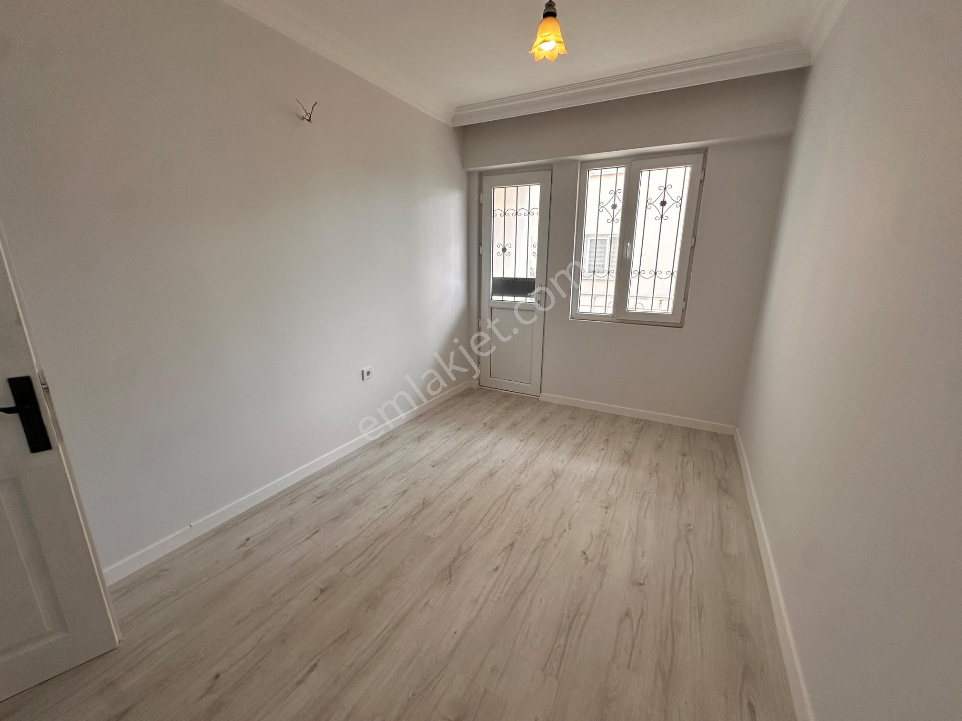 Didim Cem Evi Altında 2+1 Ayrı Mutfak Daire - Görsel 8