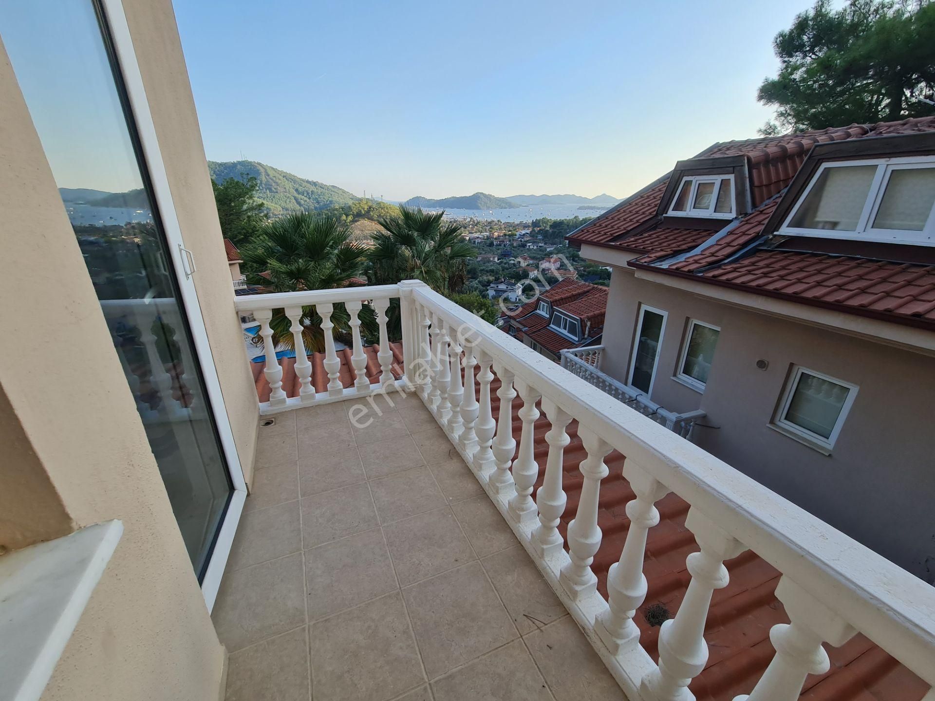 Muhteşem Deniz, Göcek Ve Marina Manzaralı Dubleks Villa % - Görsel 15