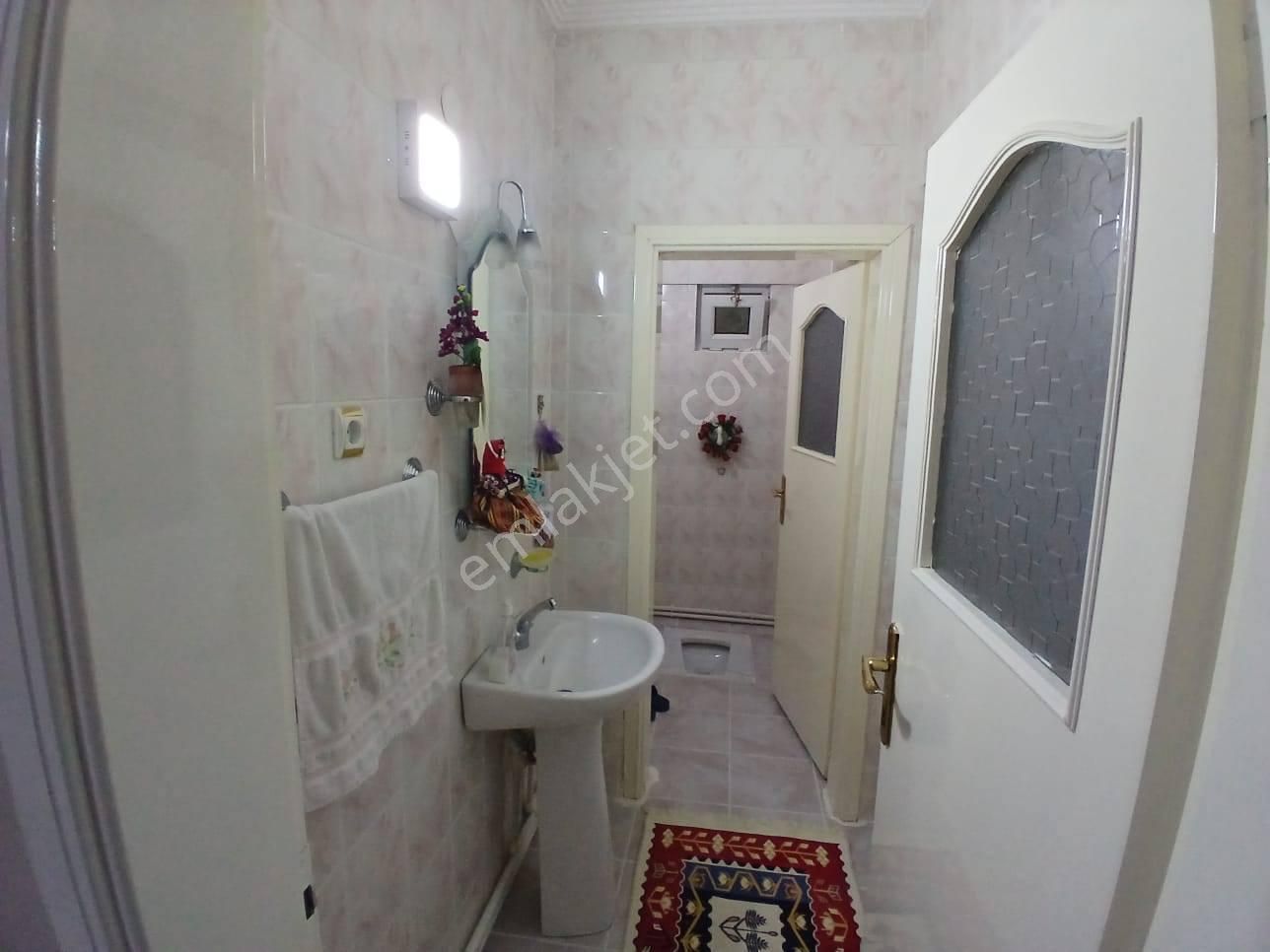 Nasreddin Emlaktan Cumhuriyet Okulu Civarı Satılık Bakımlı Daire - Görsel 19