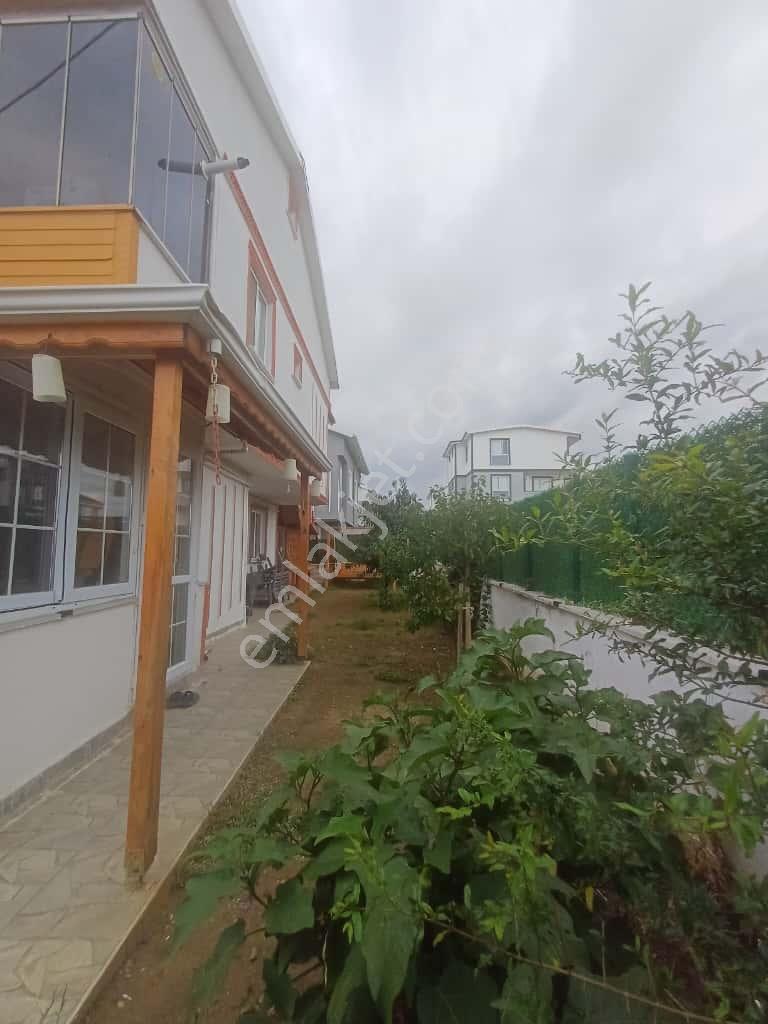 Valleyden Yeniciftlikte Bahçeli 4+1 Müstakil Yaşam Fırsatı - Görsel 15