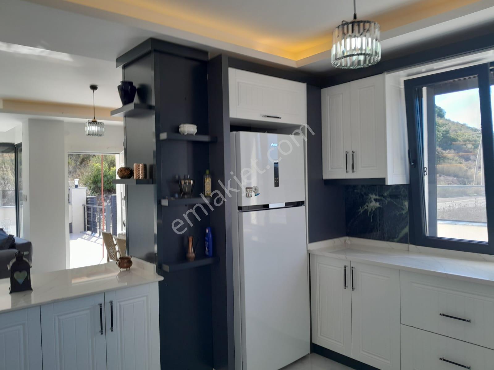 Didimde Denize Yakın 4+1 Sıfır Villa - Görsel 31