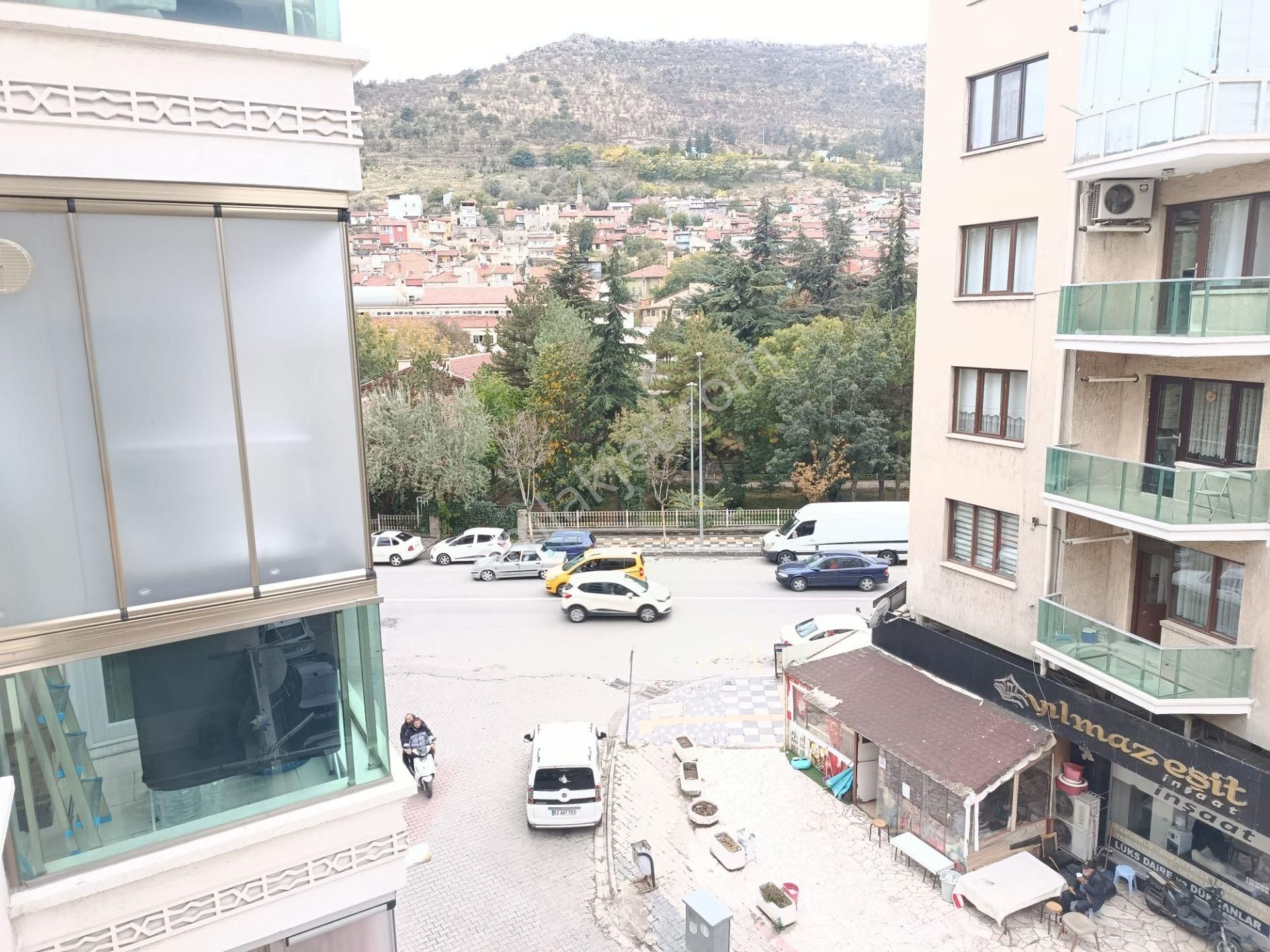 Afyon Tezcan Emlaktan Marulcu Mahallesinde 2+1 Daire - Görsel 24