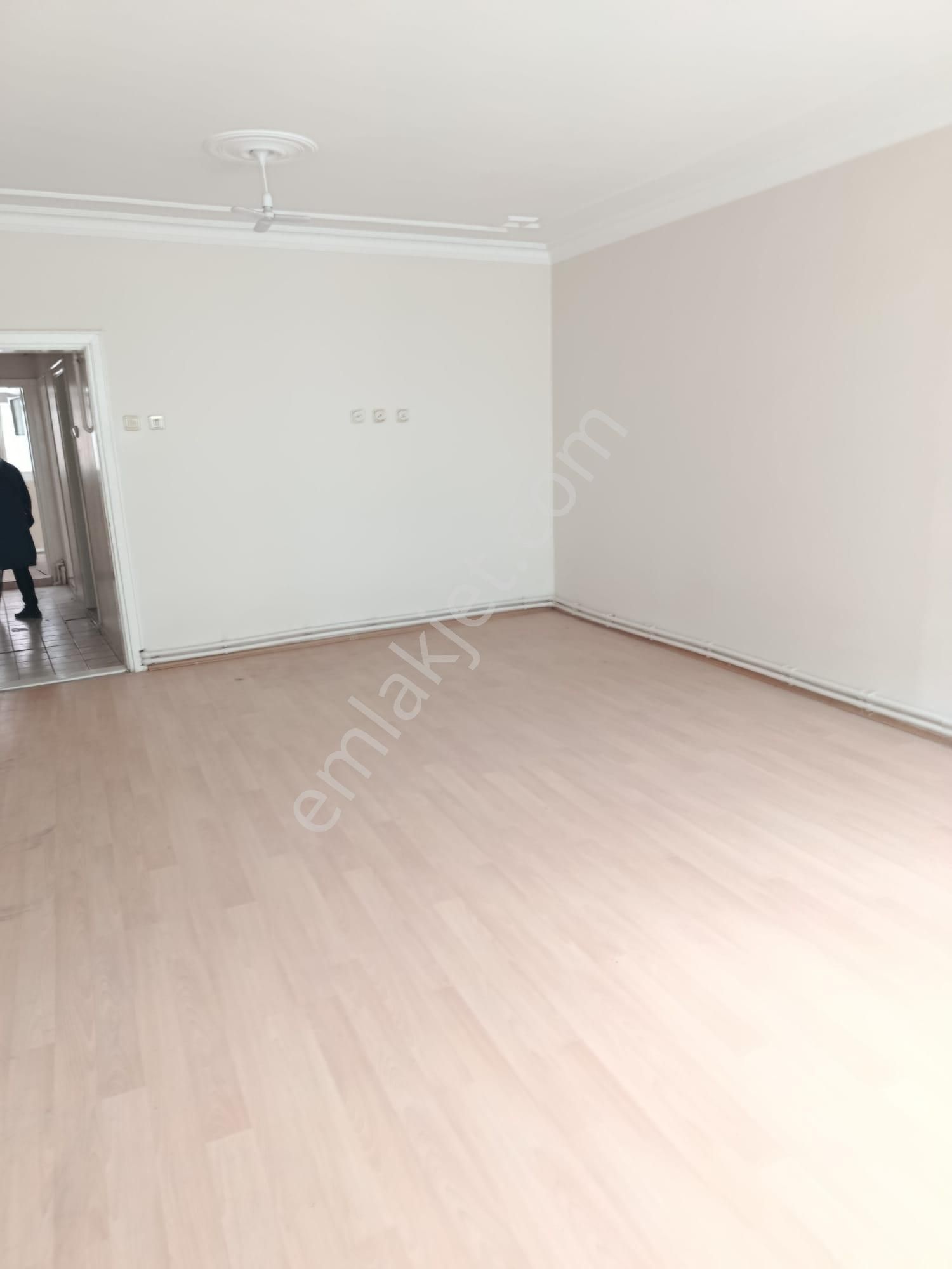 Afyon Tezcan Emlaktan Marulcu Mahallesinde 2+1 Daire - Görsel 4