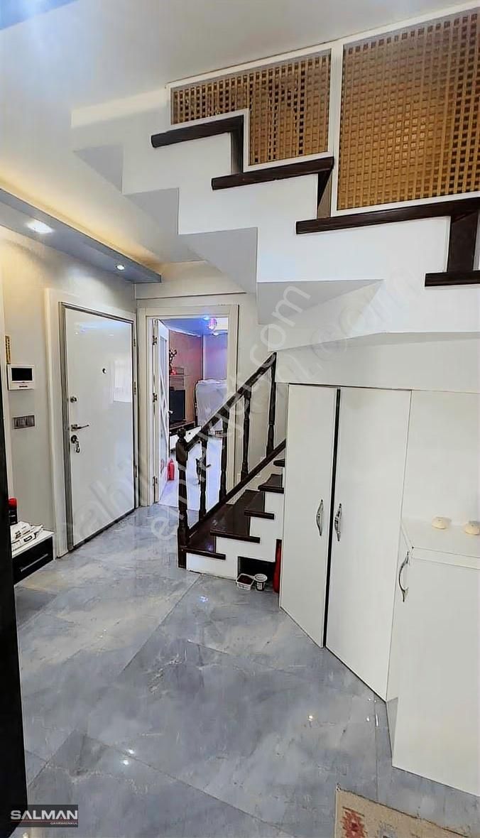 Salman'dan Karşıyaka'da 4+1 Müstakil Bahçeli Satılık Özel Dublex - Görsel 3