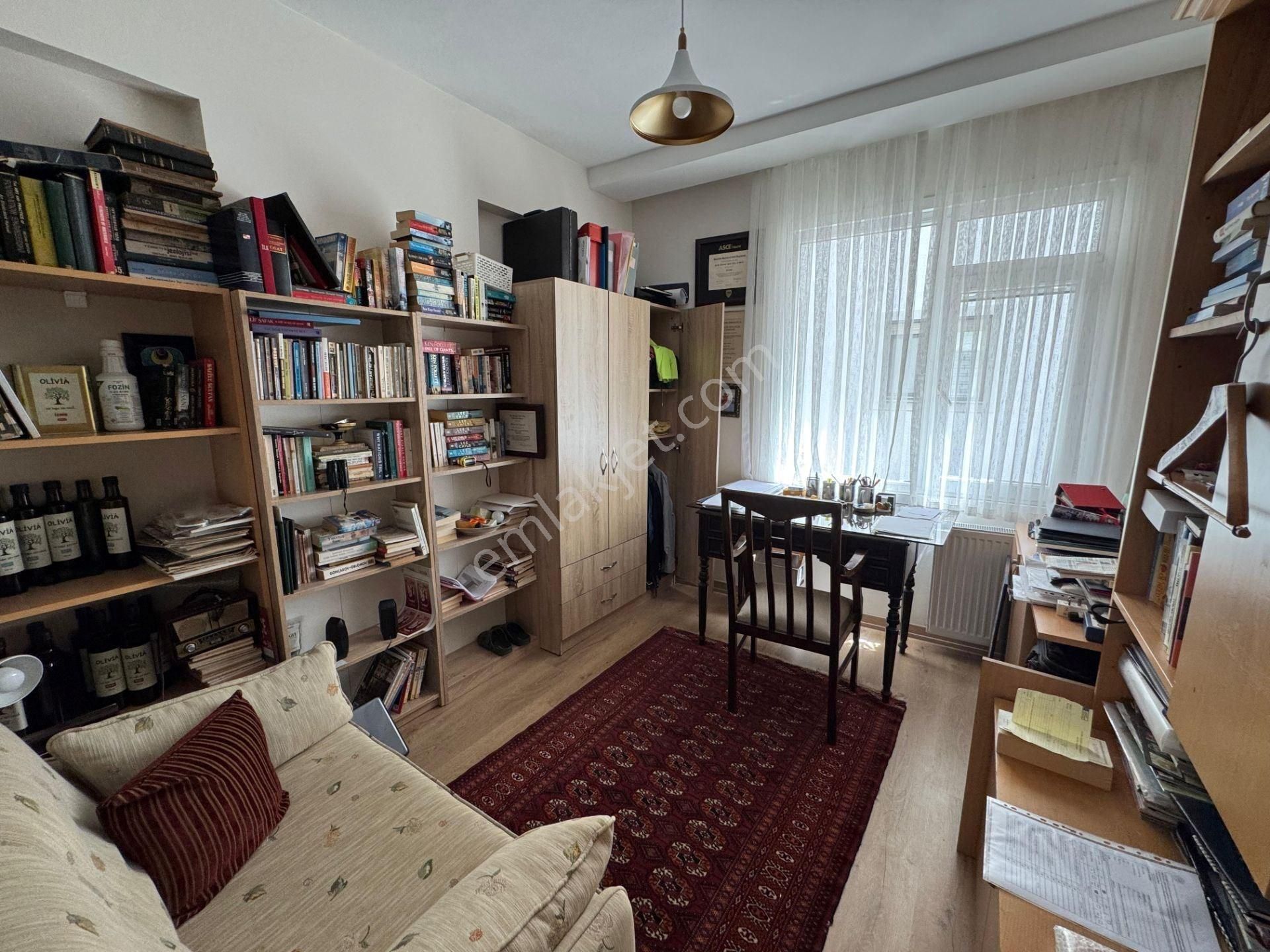 Selamiçeşme Özgürlük Parkına Yakın Konumda 3+1 Satılık - Görsel 12