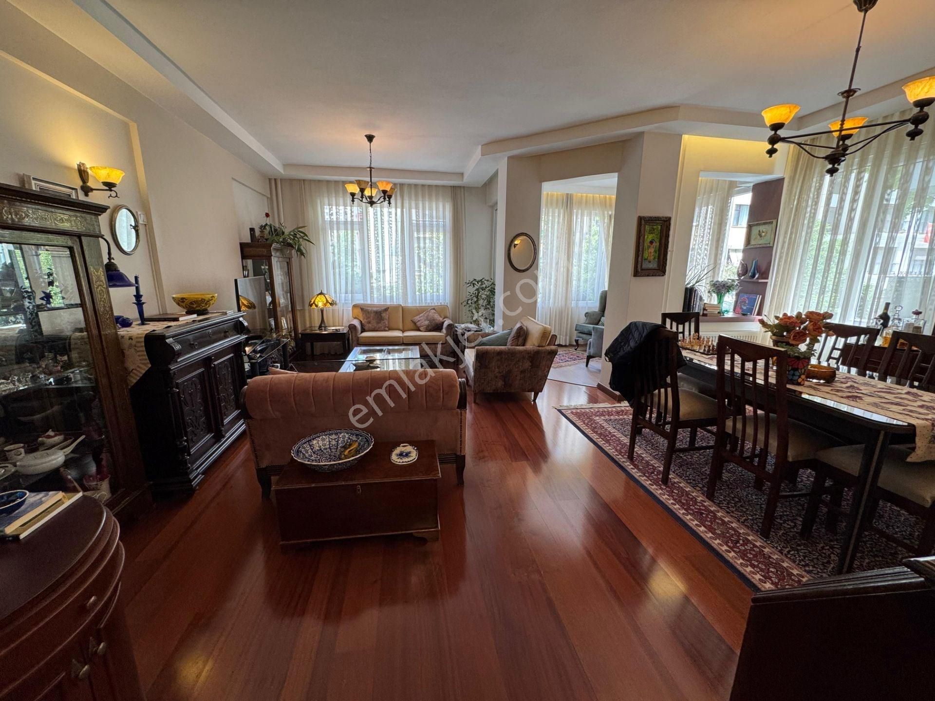 Selamiçeşme Özgürlük Parkına Yakın Konumda 3+1 Satılık - Görsel 3