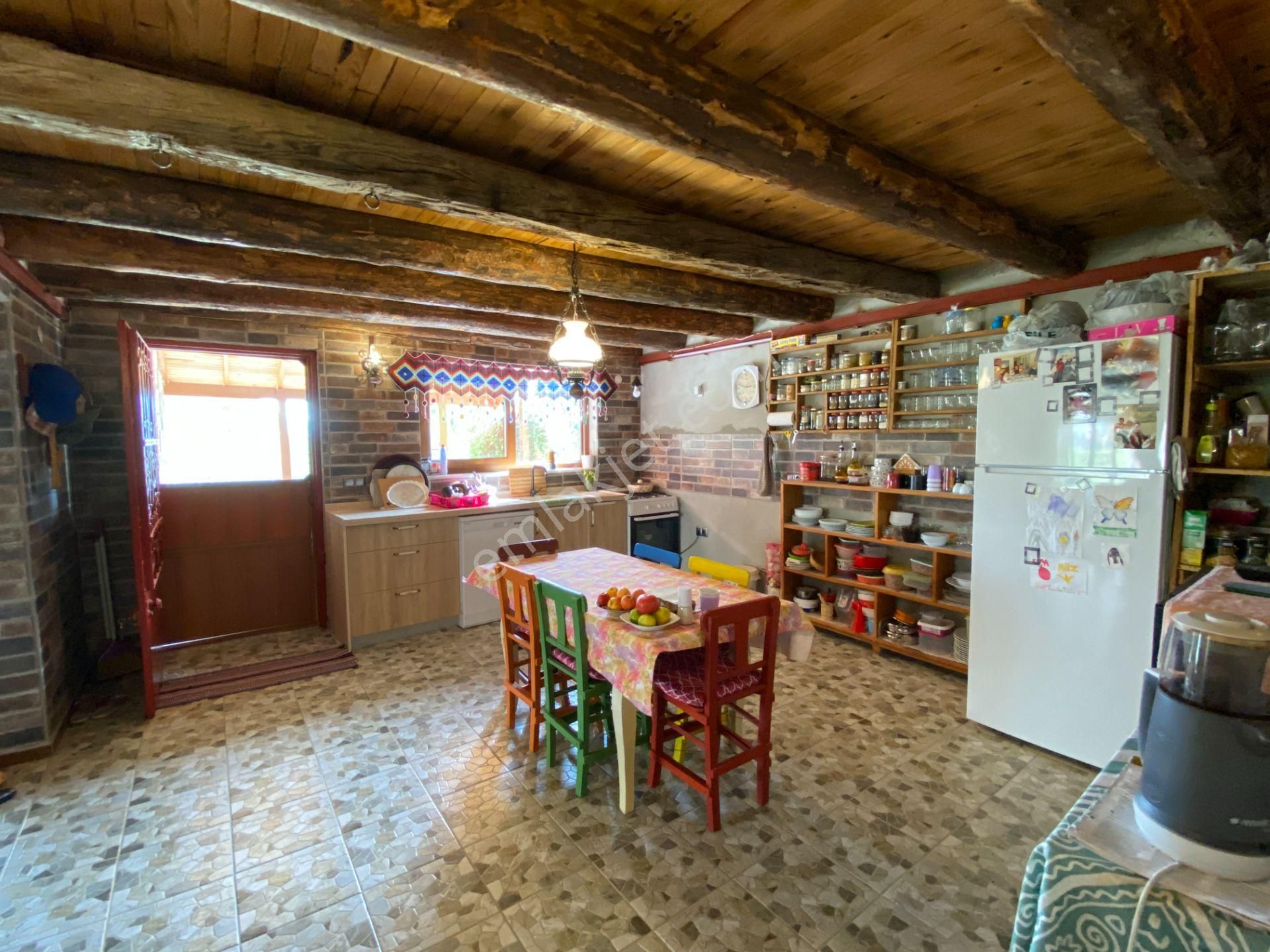 Kozak Yaylası’nda 2934 M² Satılık Taş Ev - Görsel 6