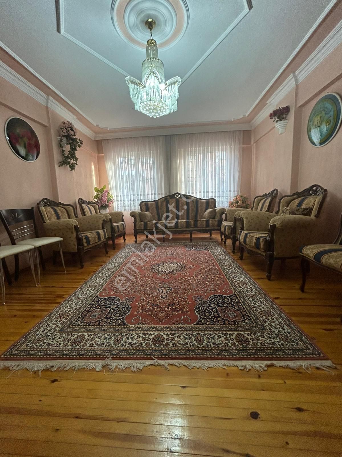 Yeşil Mahallede 4+1 Satılık Müstakil Bahçeli Dublex Bina - Görsel 8