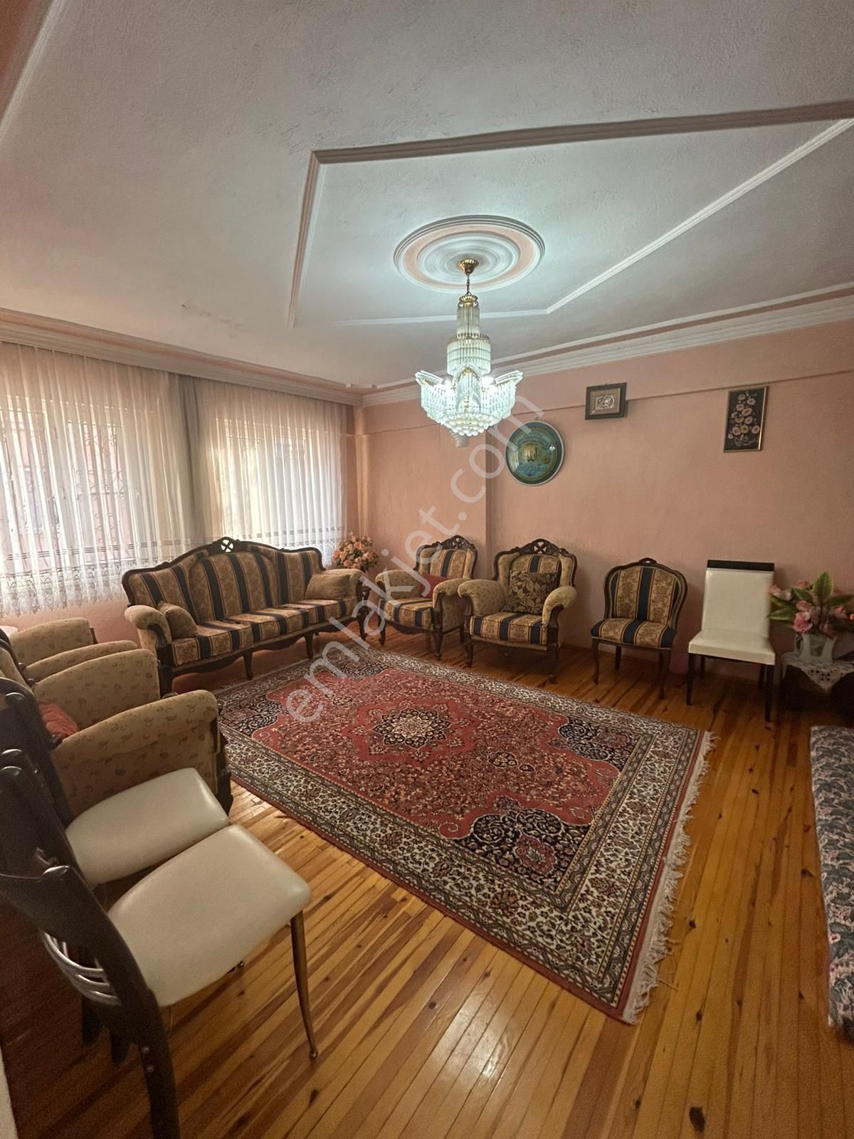 Yeşil Mahallede 4+1 Satılık Müstakil Bahçeli Dublex Bina - Görsel 9