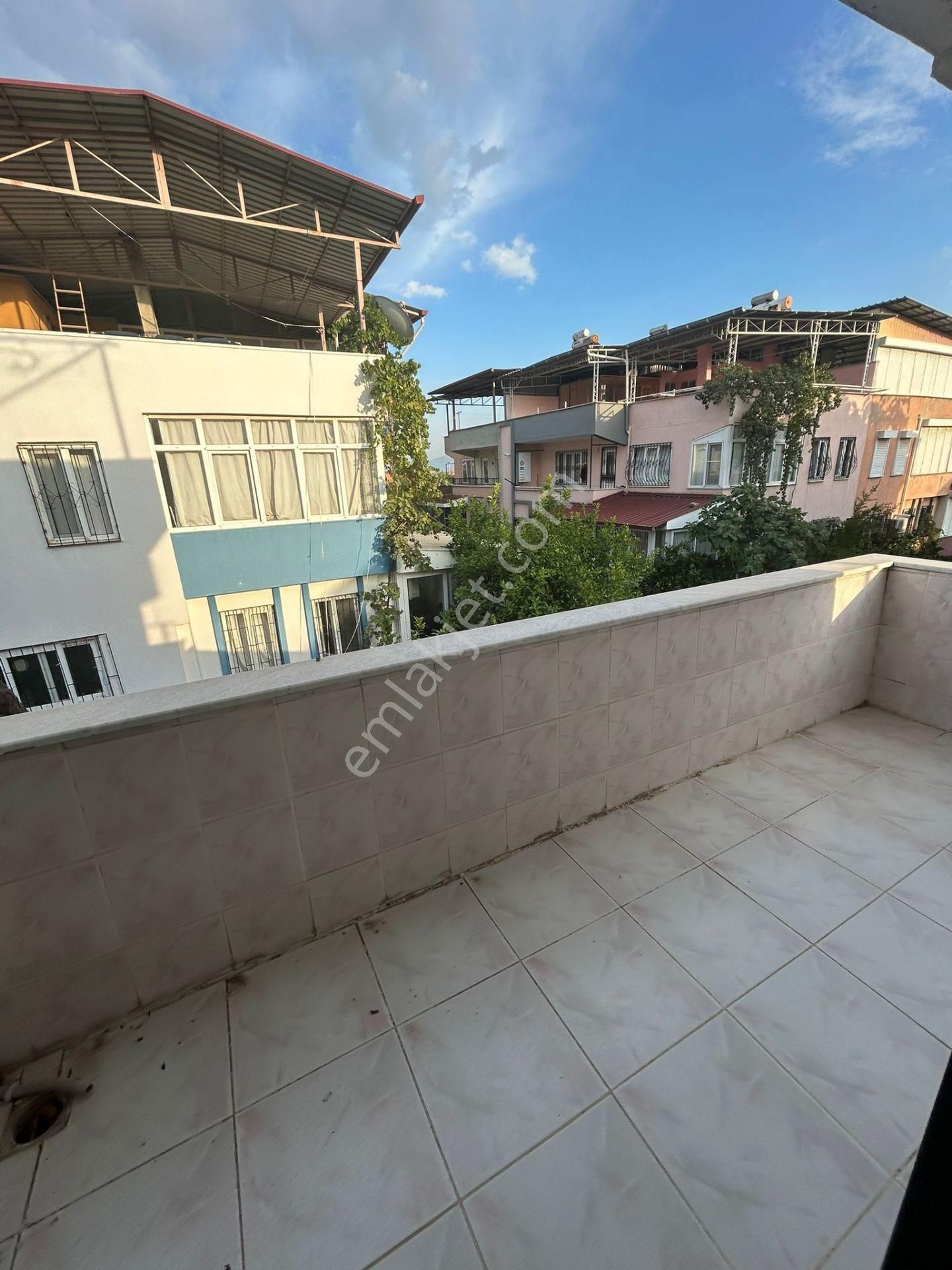 Yeşil Mahallede 4+1 Satılık Müstakil Bahçeli Dublex Bina - Görsel 24