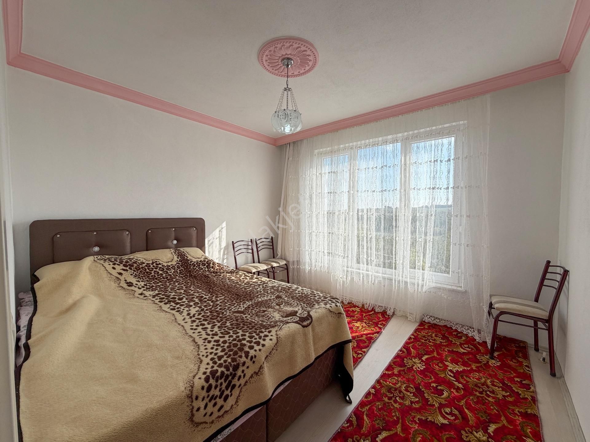 Balıkesir Davutlar'da Doğa Manzaralı Satılık Eşyalı Müstakil Ev - Görsel 18