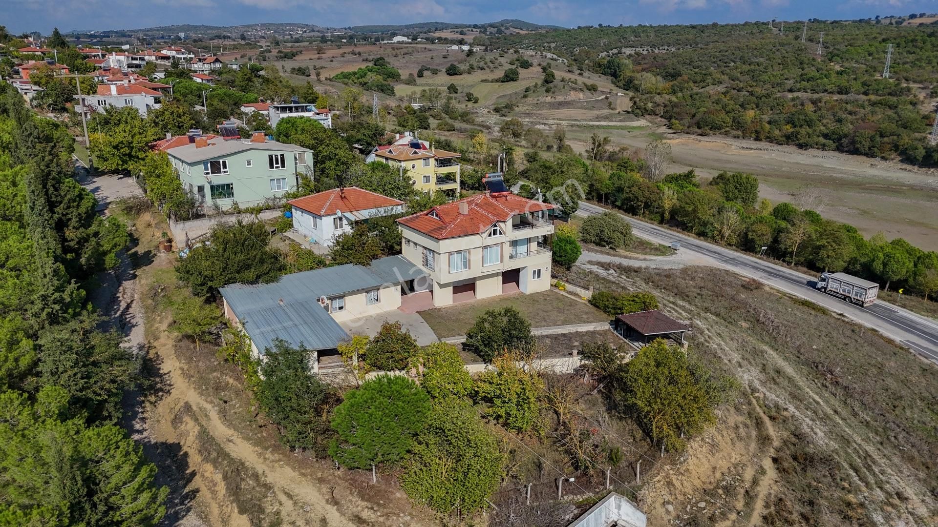 Balıkesir Davutlar'da Doğa Manzaralı Satılık Eşyalı Müstakil Ev - Görsel 4