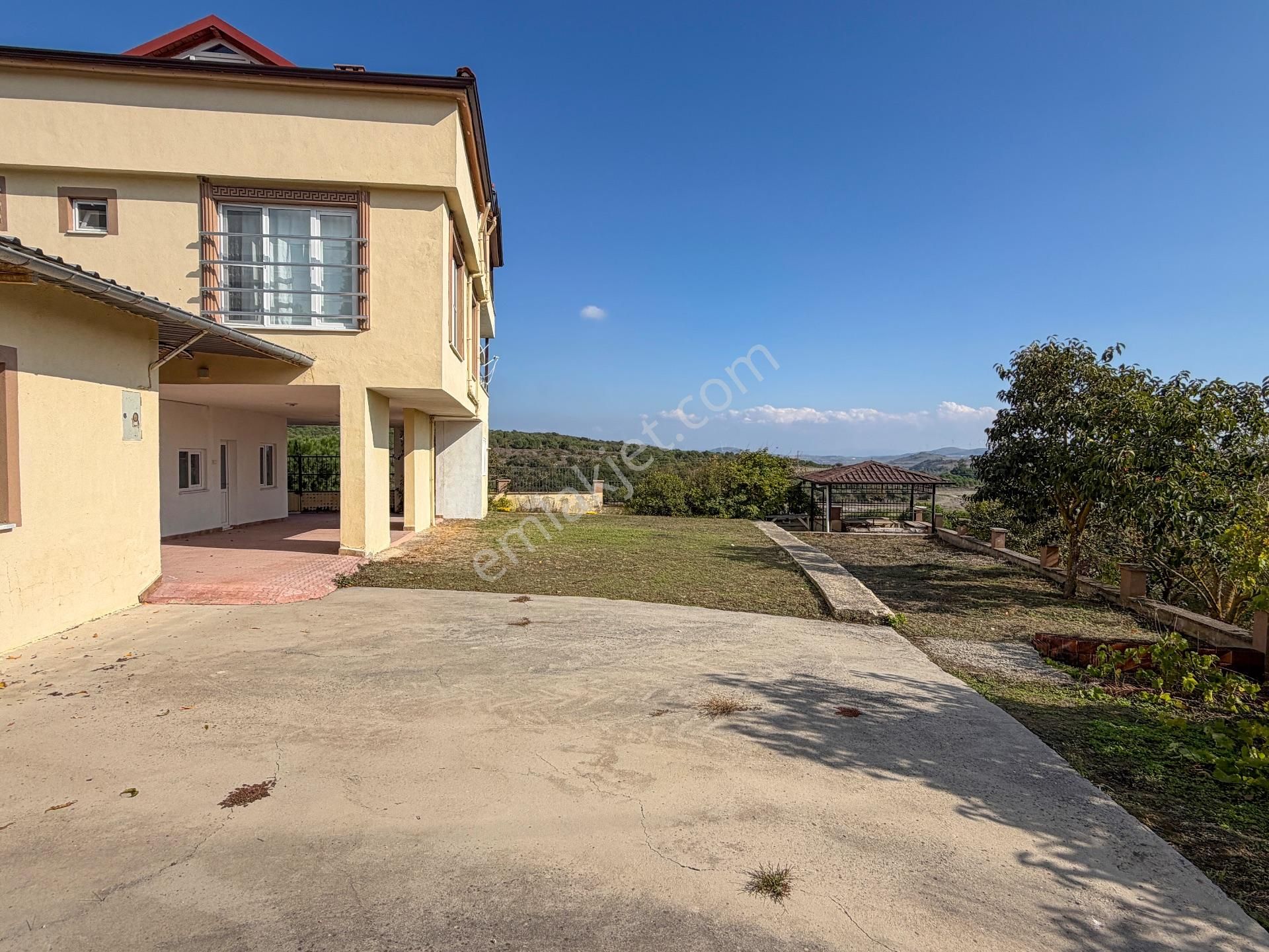 Balıkesir Davutlar'da Doğa Manzaralı Satılık Eşyalı Müstakil Ev - Görsel 12