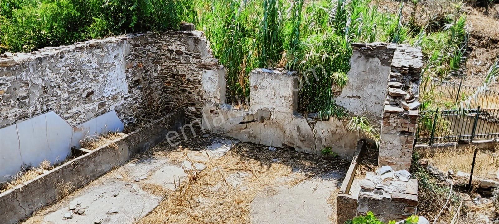 İzmir Bayındır Yusuflu Köyü Kargir Ev Ve Arsa - Görsel 7