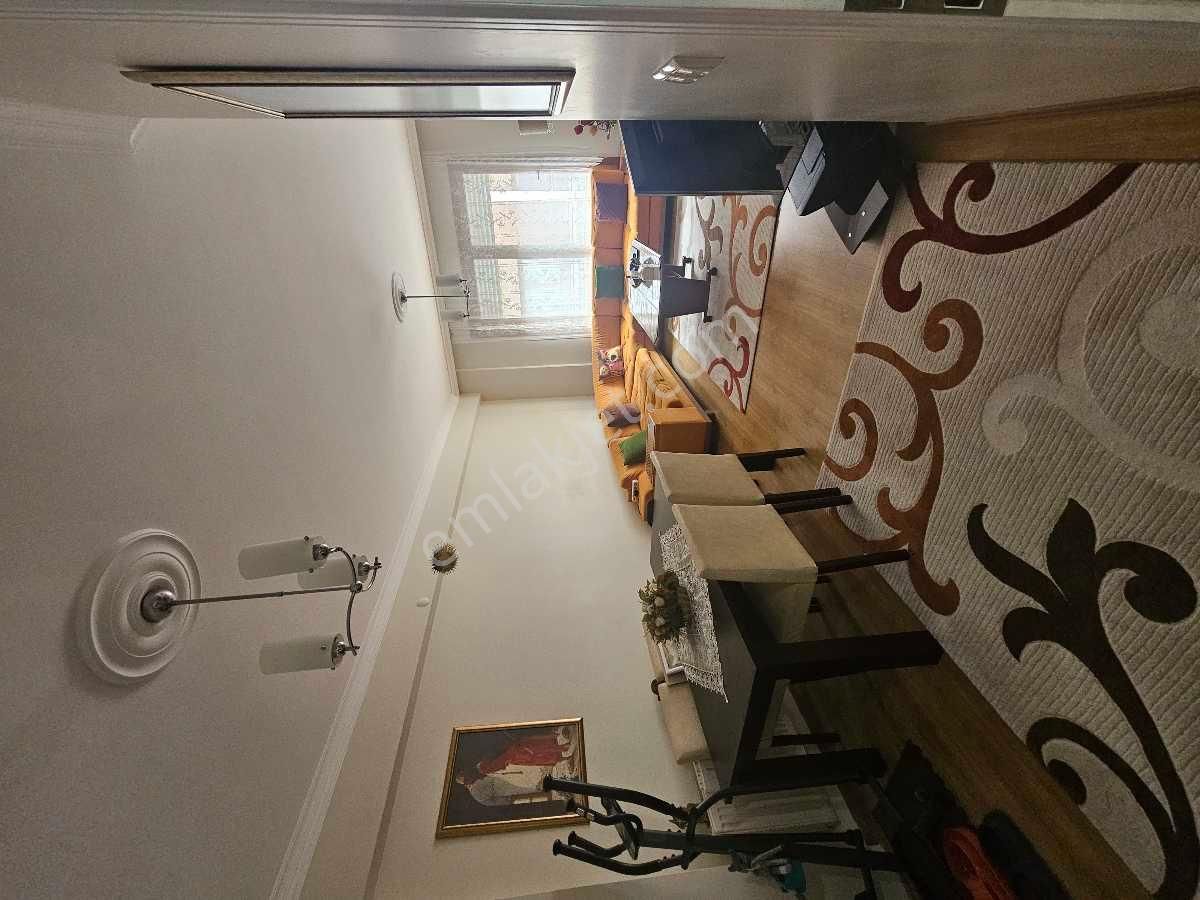 Bahariye Mahallesinde Satılık 2+1 Genç Bina - Görsel 12