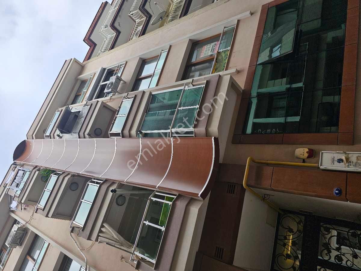 Bahariye Mahallesinde Satılık 2+1 Genç Bina - Görsel 2