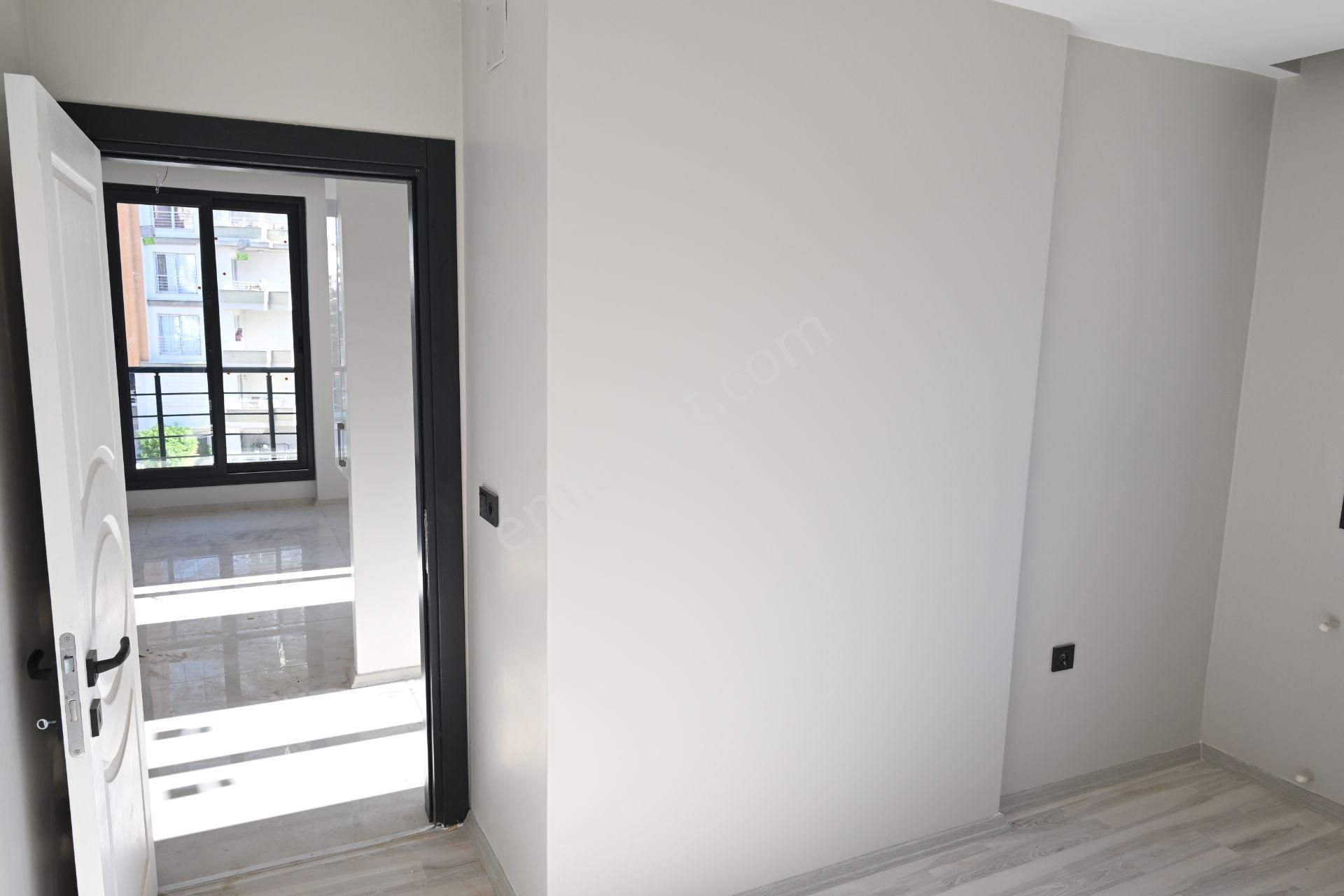 Mersin Üniversite Caddesi Baymar Market Civarı 2+1 Sıfır Satılık - Görsel 19