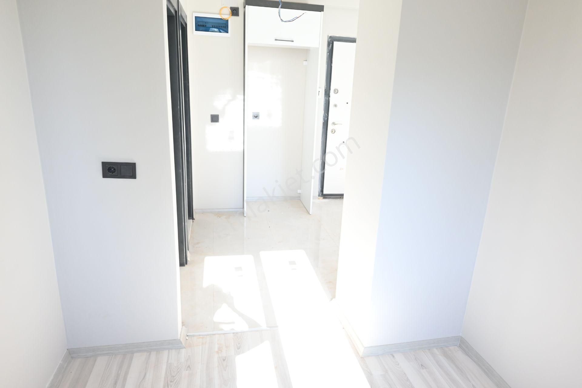 Mersin Üniversite Caddesi Baymar Market Civarı 2+1 Sıfır Satılık - Görsel 23