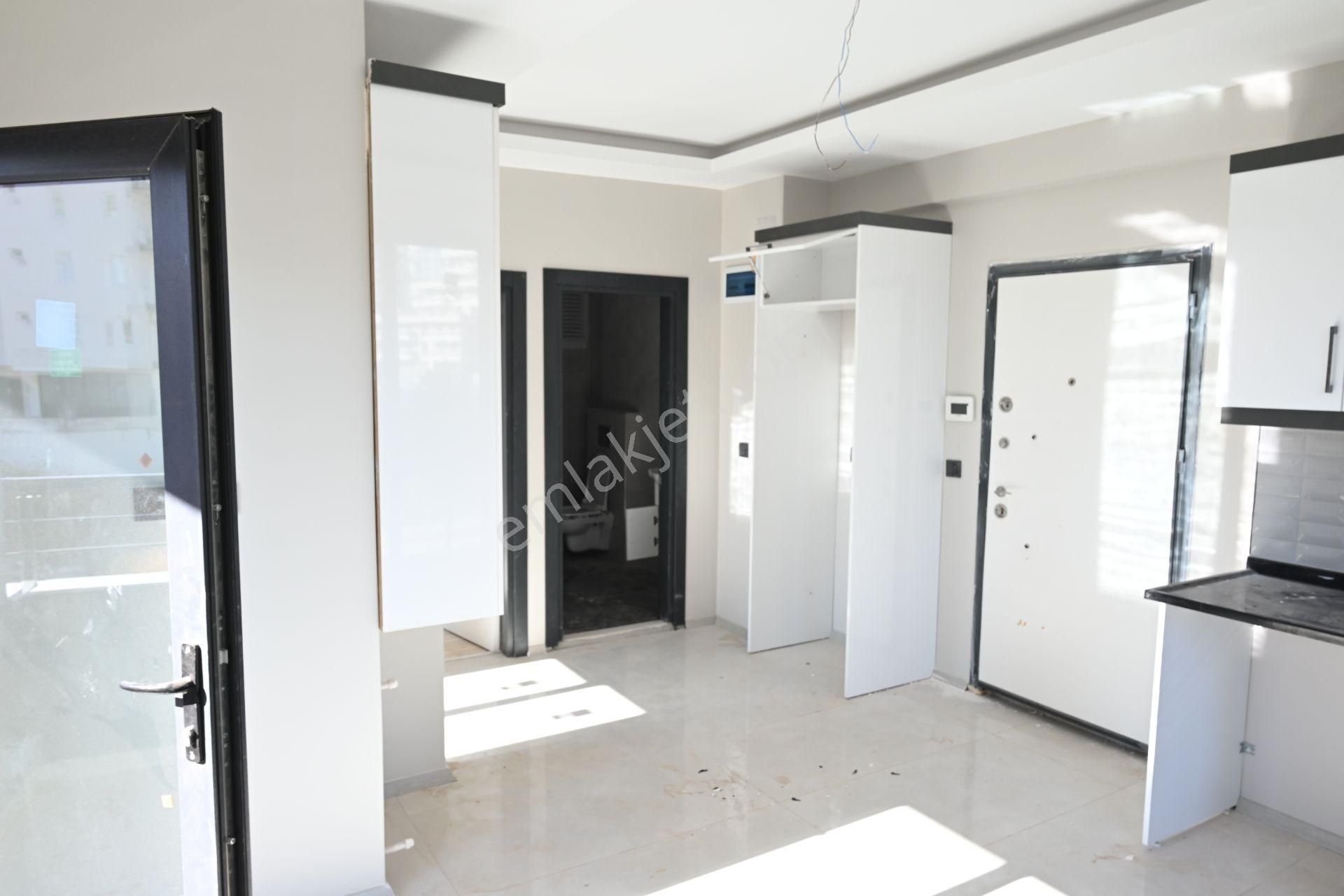 Mersin Üniversite Caddesi Baymar Market Civarı 2+1 Sıfır Satılık - Görsel 6