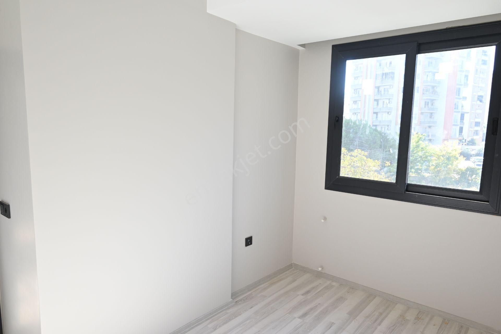 Mersin Üniversite Caddesi Baymar Market Civarı 2+1 Sıfır Satılık - Görsel 18