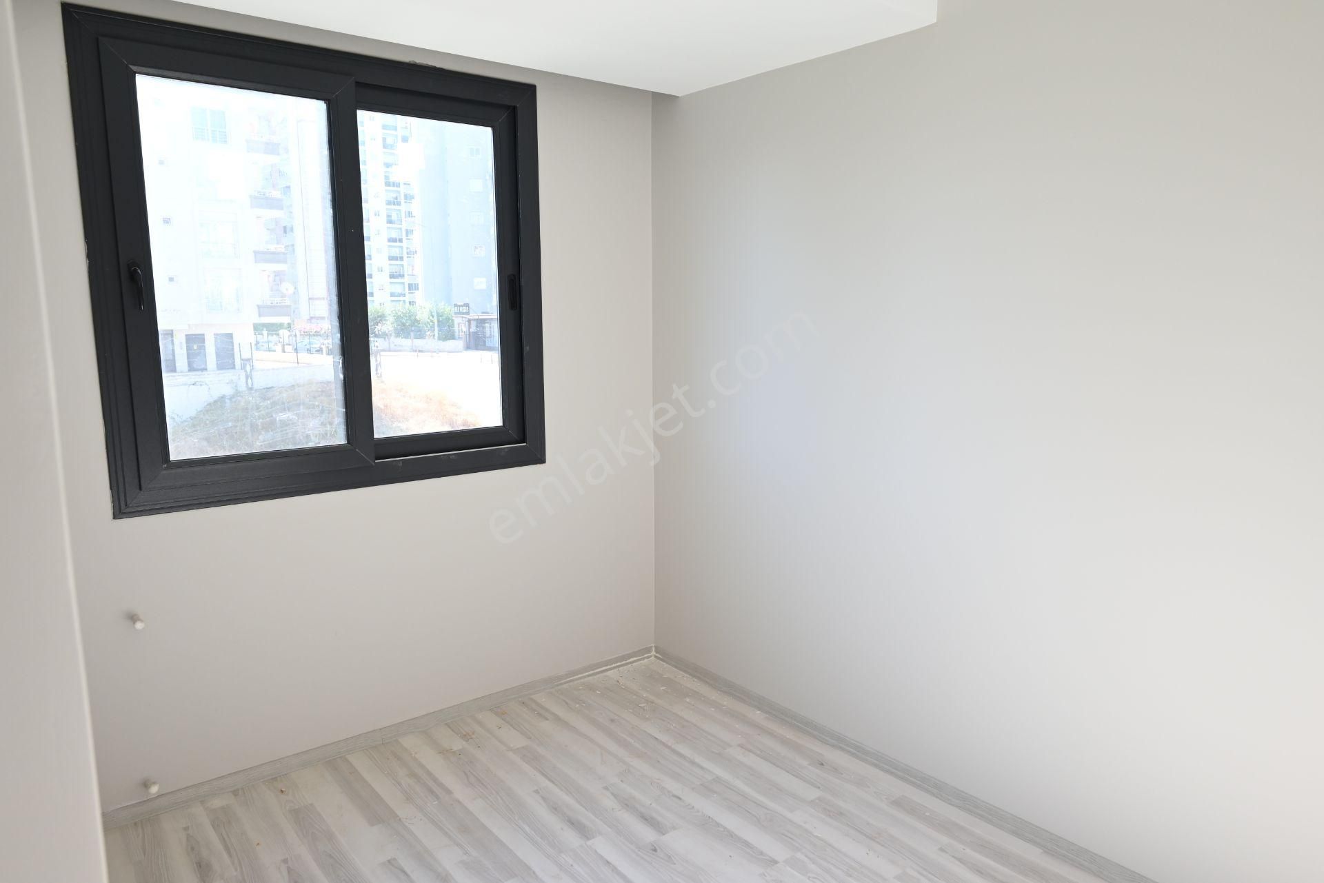 Mersin Üniversite Caddesi Baymar Market Civarı 2+1 Sıfır Satılık - Görsel 16