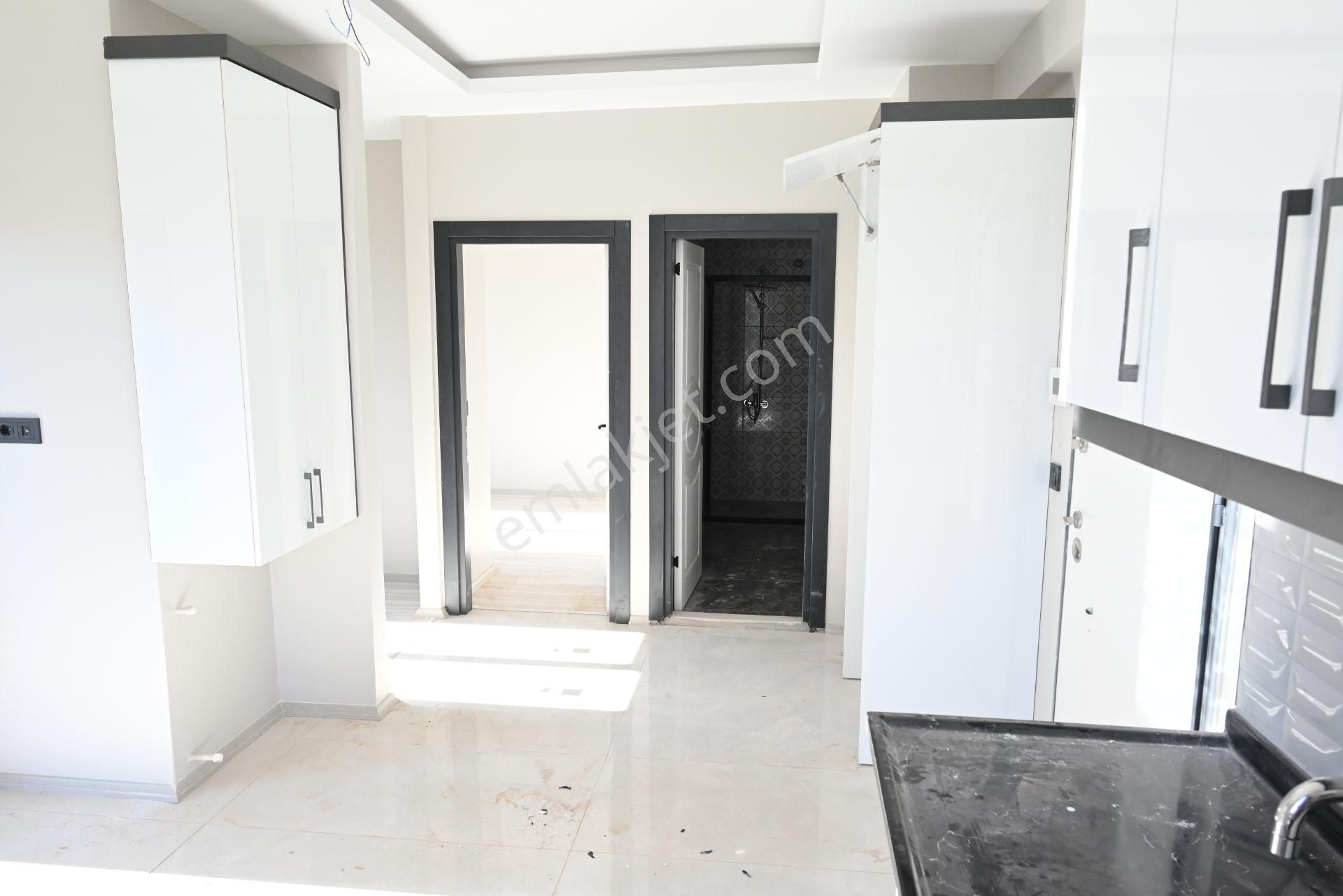 Mersin Üniversite Caddesi Baymar Market Civarı 2+1 Sıfır Satılık - Görsel 8