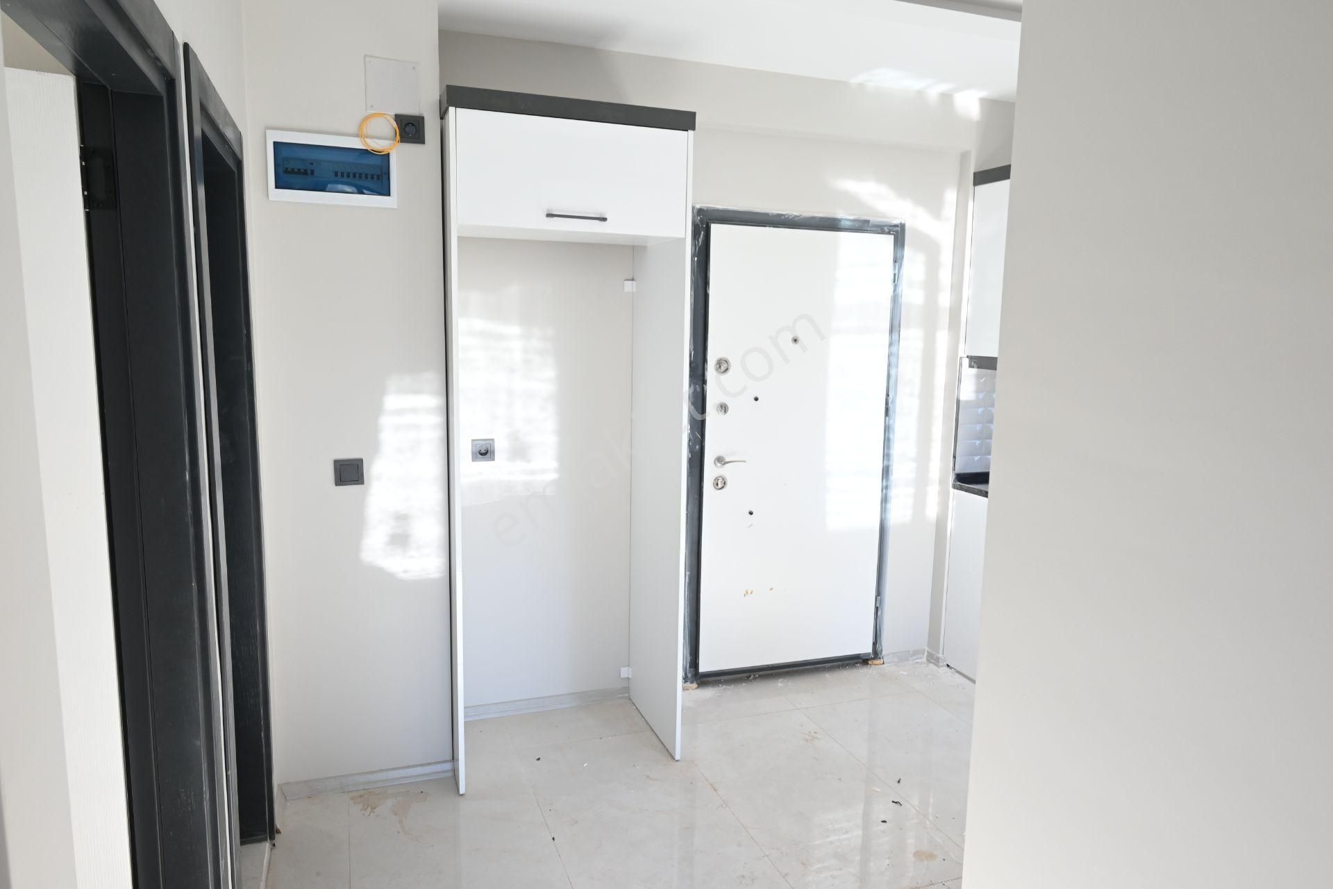 Mersin Üniversite Caddesi Baymar Market Civarı 2+1 Sıfır Satılık - Görsel 15