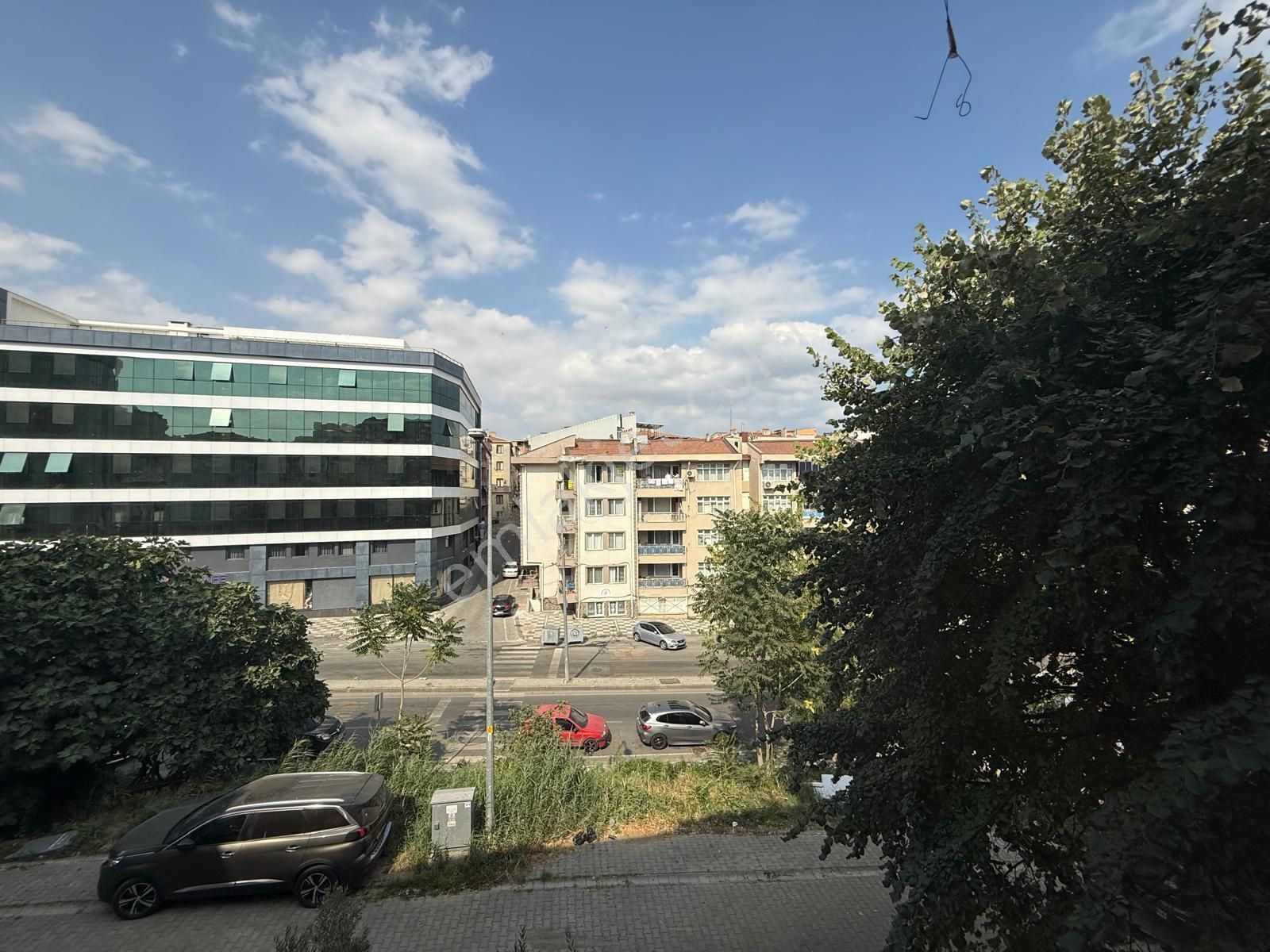 Delux'den Sahile Yürüme Mesafesinde Geniş Satılık 3+1 Daire - Görsel 18