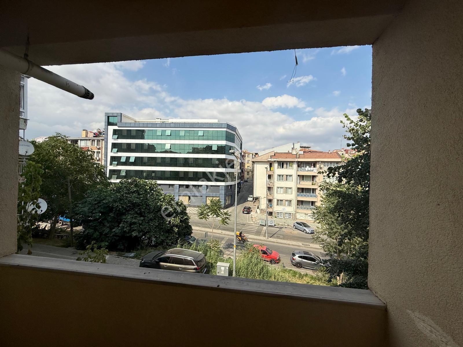 Delux'den Sahile Yürüme Mesafesinde Geniş Satılık 3+1 Daire - Görsel 17