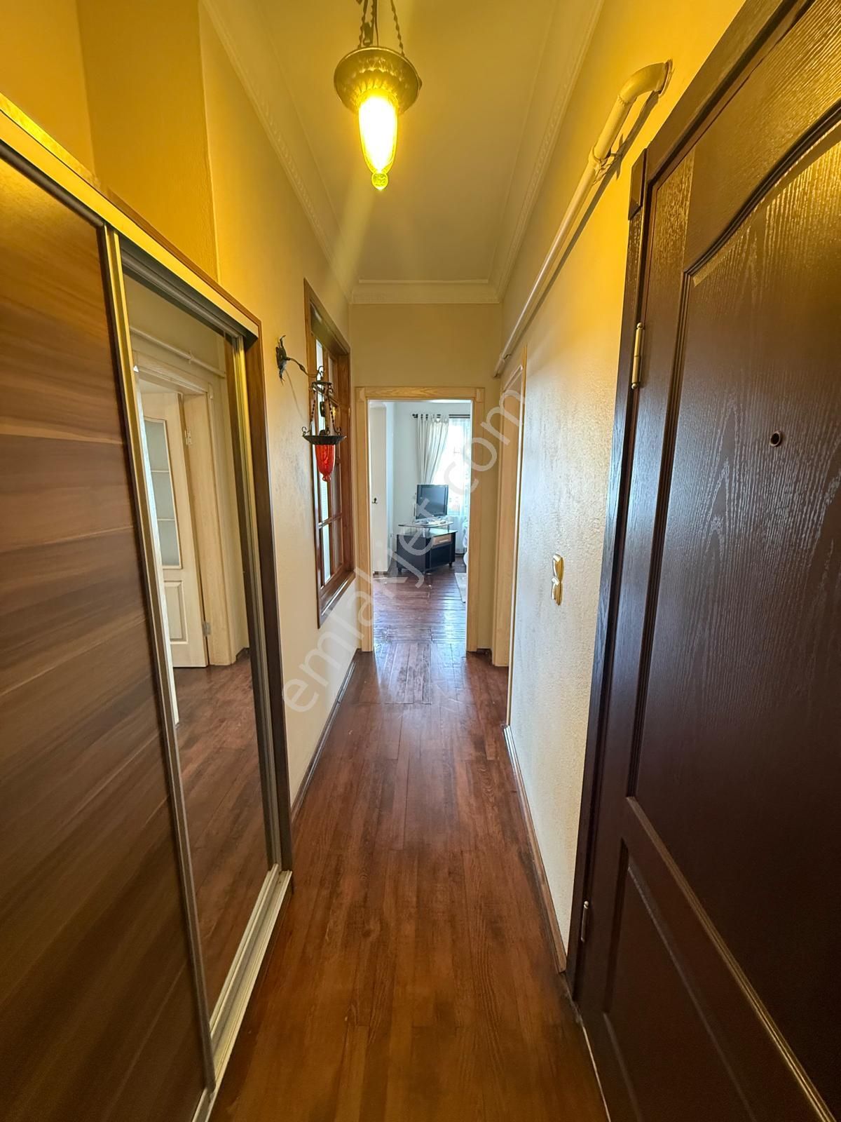 Delux'den Sahile Yürüme Mesafesinde Geniş Satılık 3+1 Daire - Görsel 6