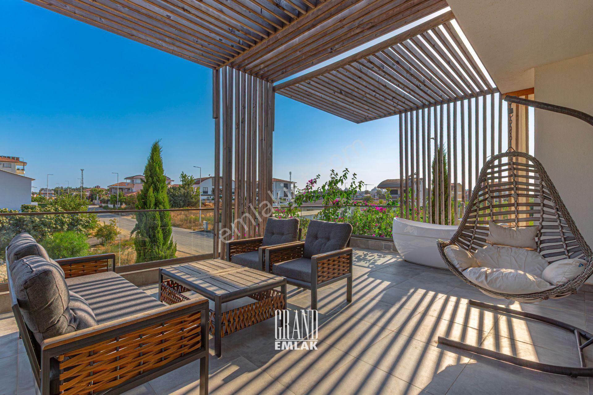 Kadriye'de Modern Müstakil 2 Havuzlu Satılık 3+1 Villa - Görsel 6