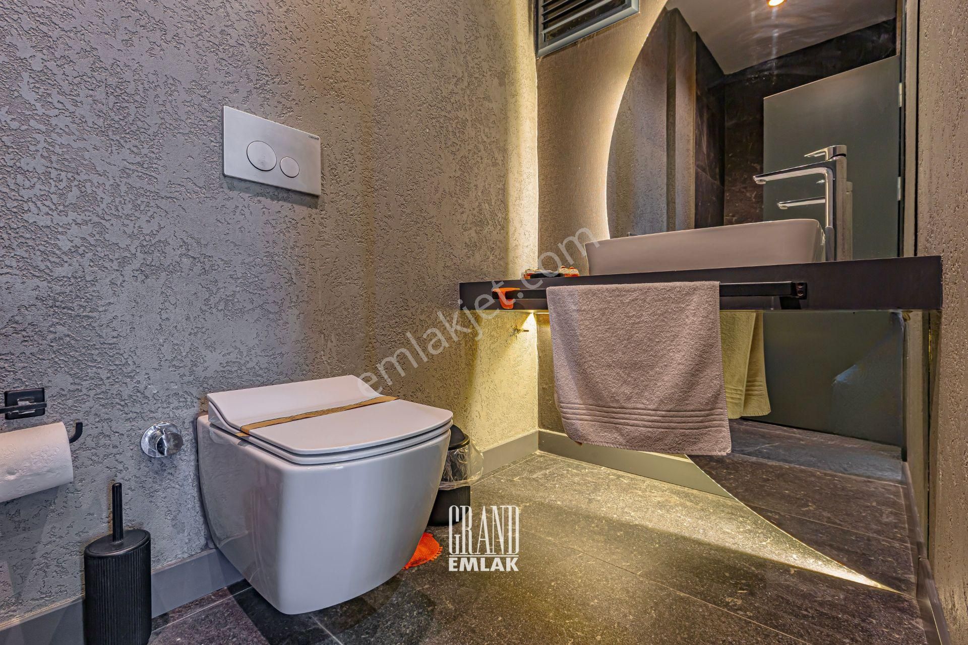 Kadriye'de Modern Müstakil 2 Havuzlu Satılık 3+1 Villa - Görsel 8