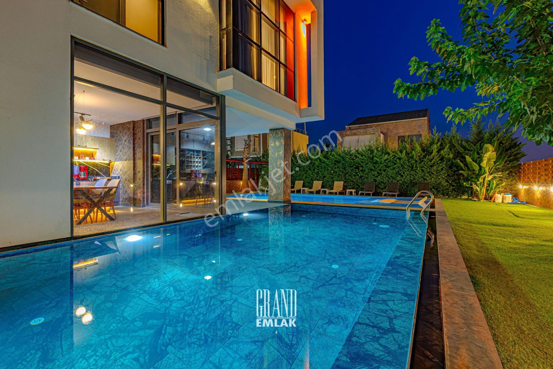 Kadriye'de Modern Müstakil 2 Havuzlu Satılık 3+1 Villa - Görsel 4