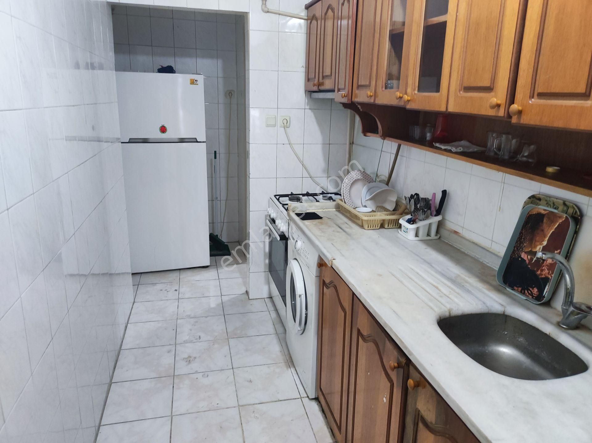 Hastanelere Yakın 3 Oda 1 Salon Kombili Kiracılı Krediye Uygun Daire - Görsel 24