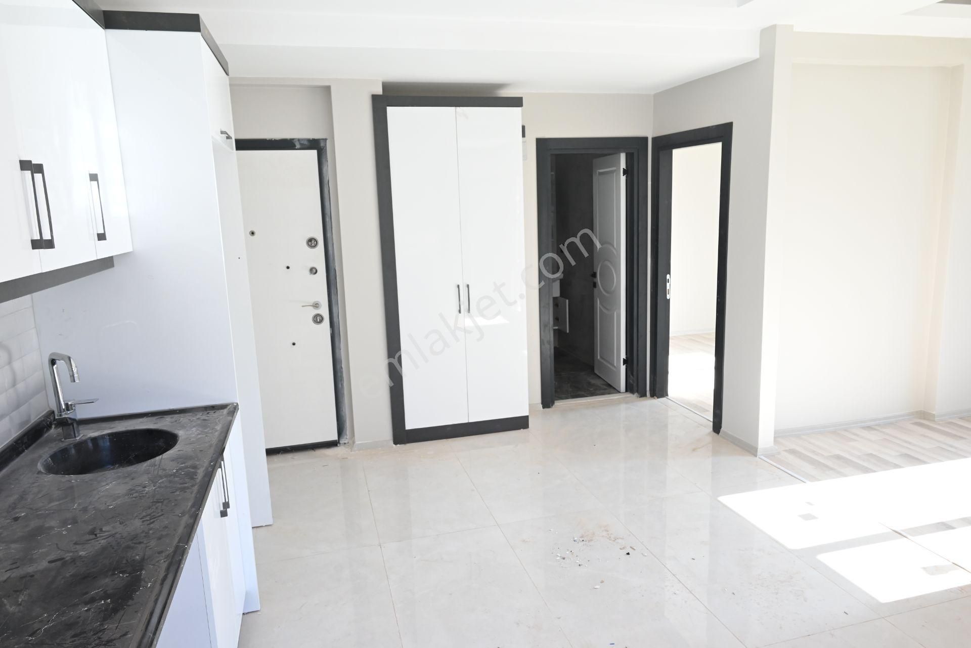 Mersin Üniversite Caddesine Çok Yakın Konumda 2+1 Sıfır Satılık - Görsel 10