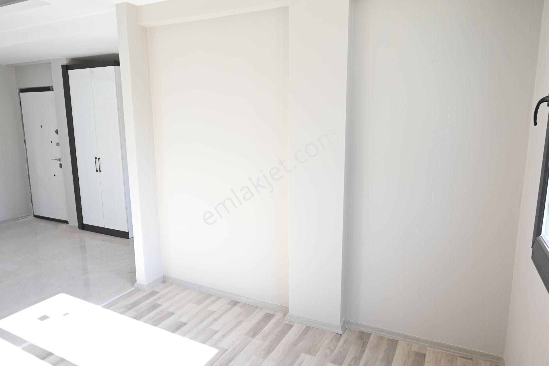 Mersin Üniversite Caddesine Çok Yakın Konumda 2+1 Sıfır Satılık - Görsel 32