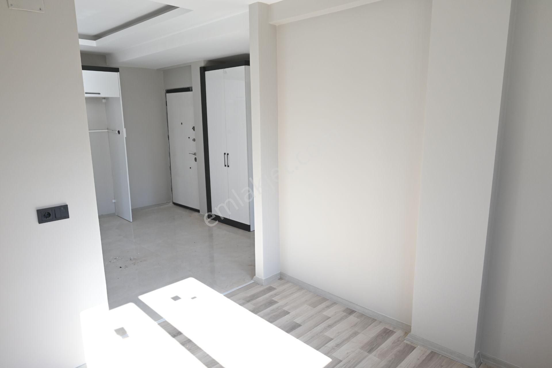 Mersin Üniversite Caddesine Çok Yakın Konumda 2+1 Sıfır Satılık - Görsel 31